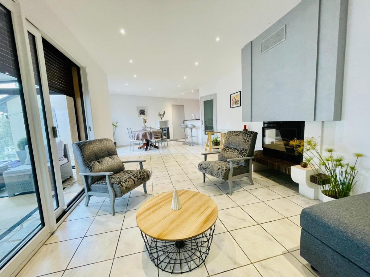Maison T2 De 70 M2 Avec Jardin Et Veranda Rignac  Ngoại thất bức ảnh
